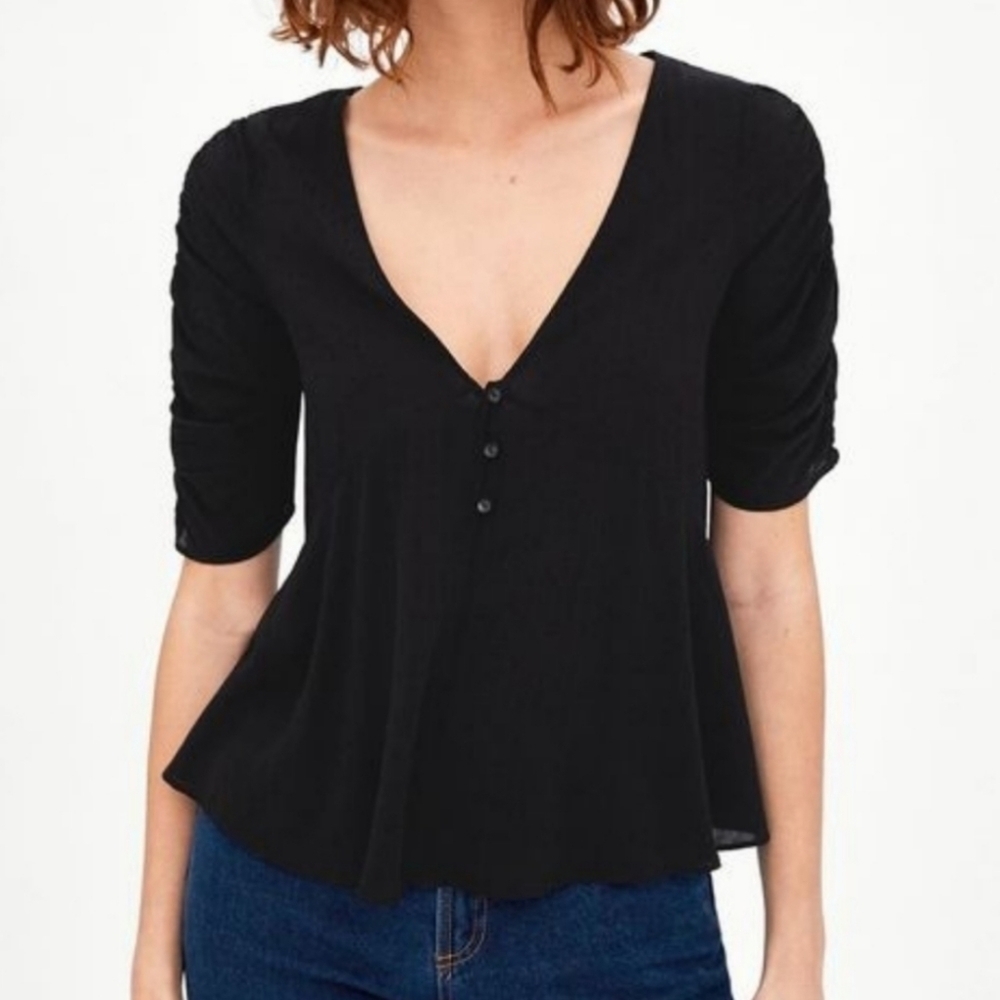 Zara Black V Neck Button Front Ruched Sleeved Top